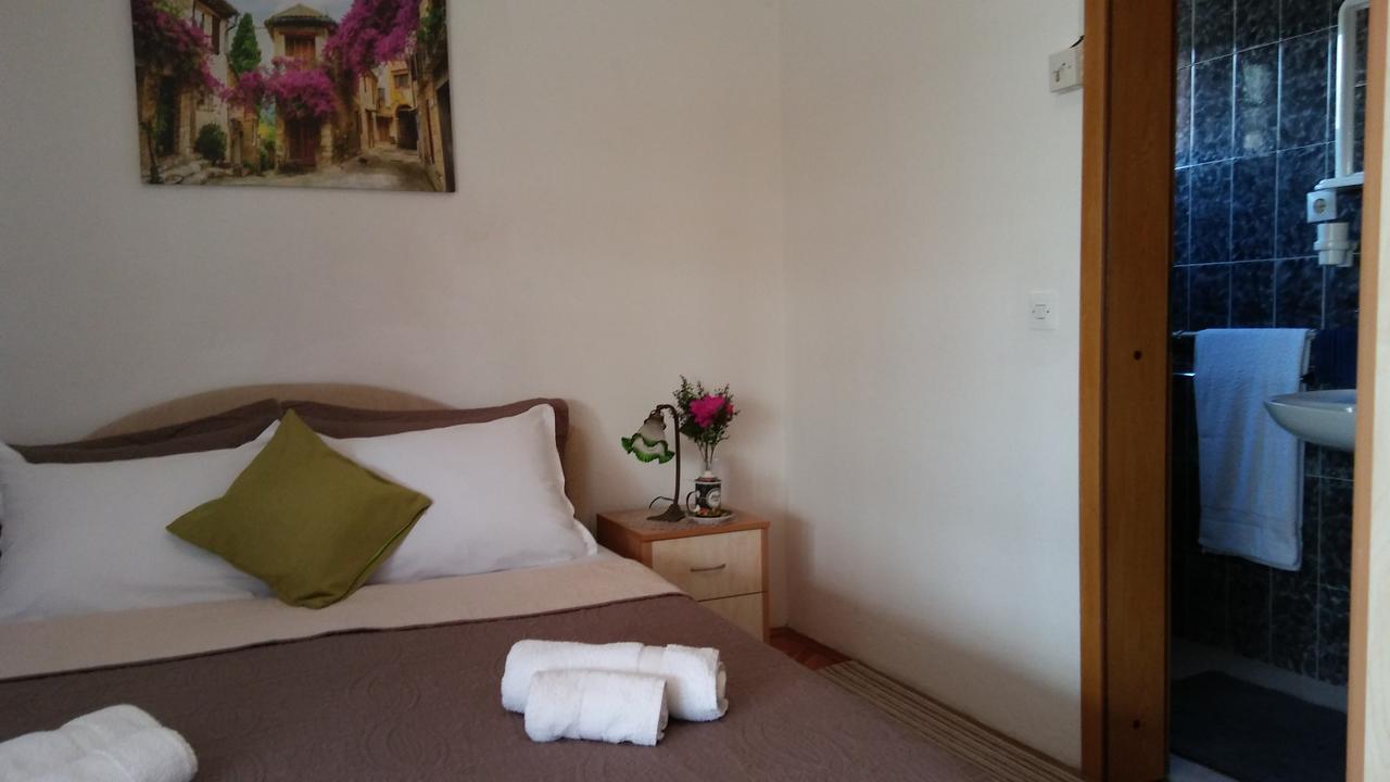 Guest House Villa Castio Petrovac Luaran gambar