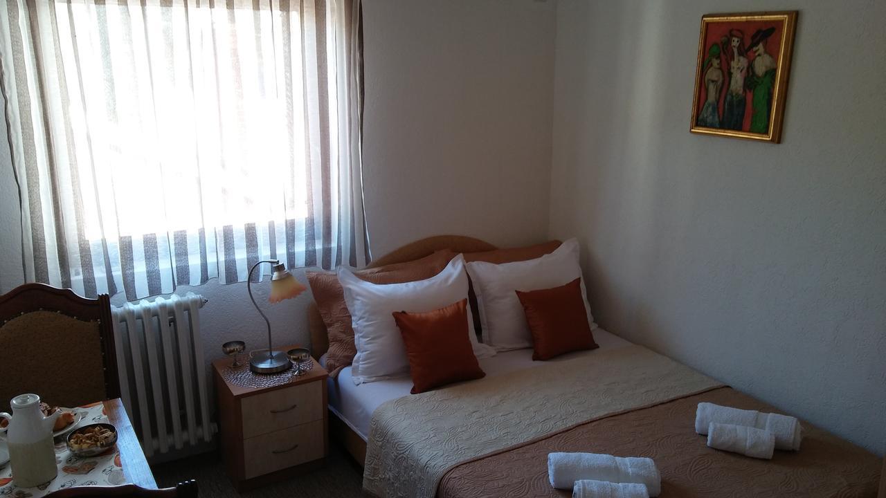 Guest House Villa Castio Petrovac Luaran gambar