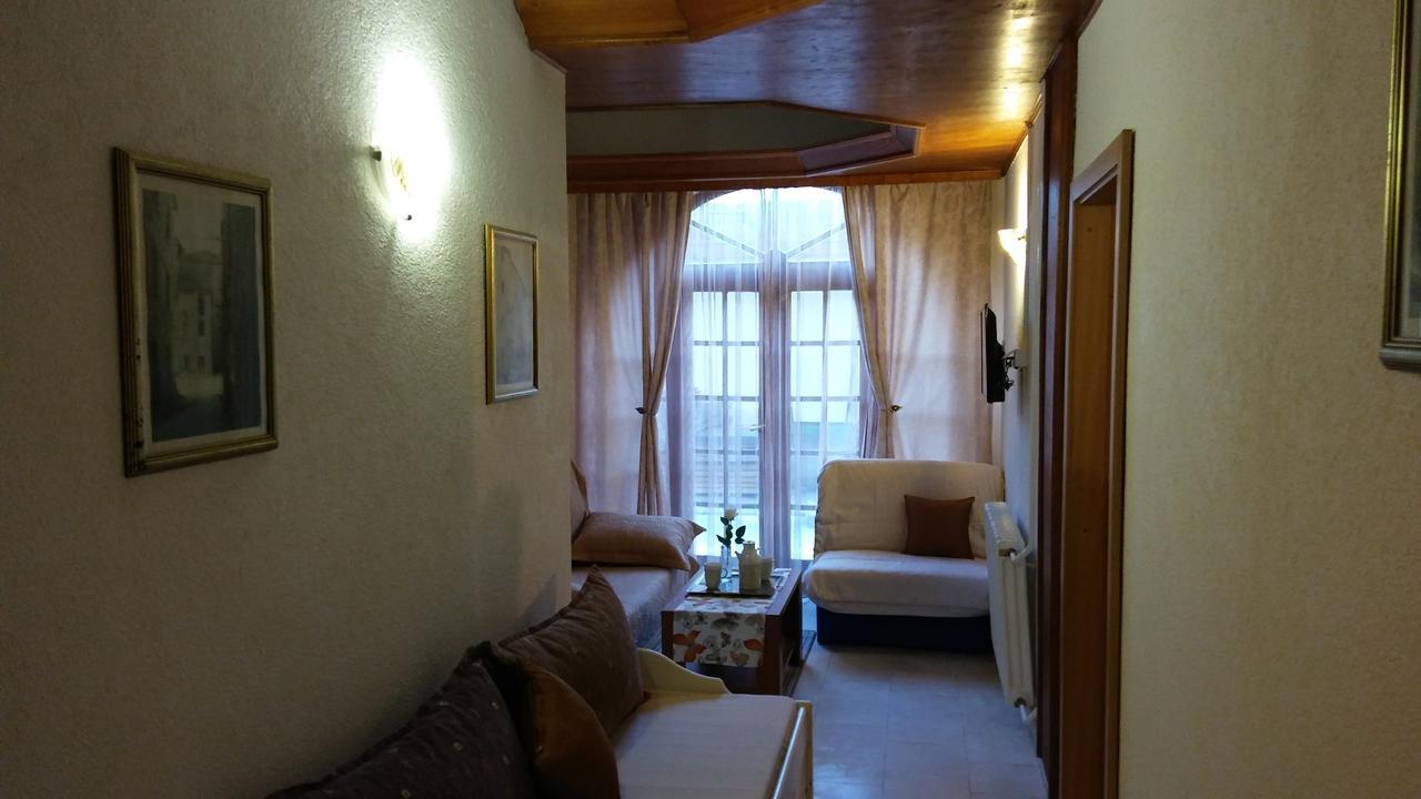 Guest House Villa Castio Petrovac Luaran gambar