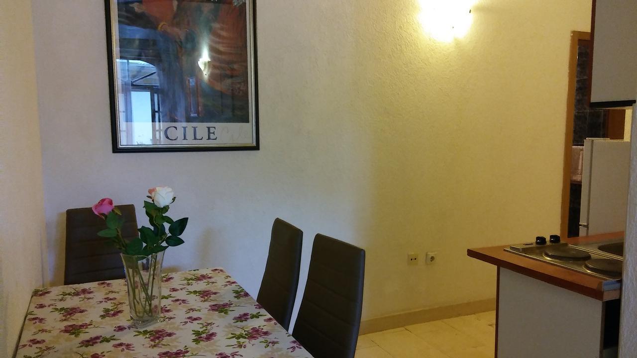 Guest House Villa Castio Petrovac Luaran gambar