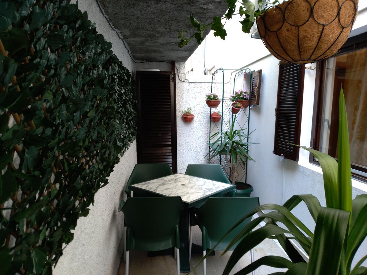 Guest House Villa Castio Petrovac Luaran gambar